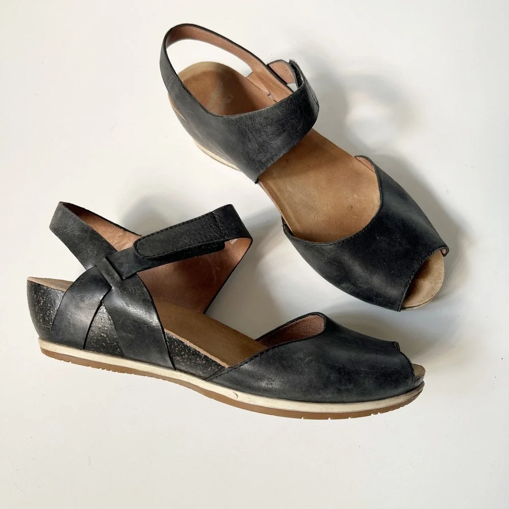 Dansko Vera Peep Toe Slingback Wedge Sandals Size 37 Black Leather Comfort Shoes